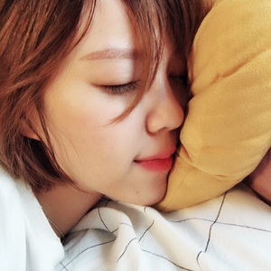 下载毛片吃母乳
